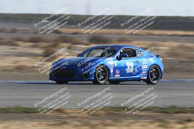 media/Nov-17-2024-CalClub SCCA (Sun) [[5252d9c58e]]/Around the Pits/